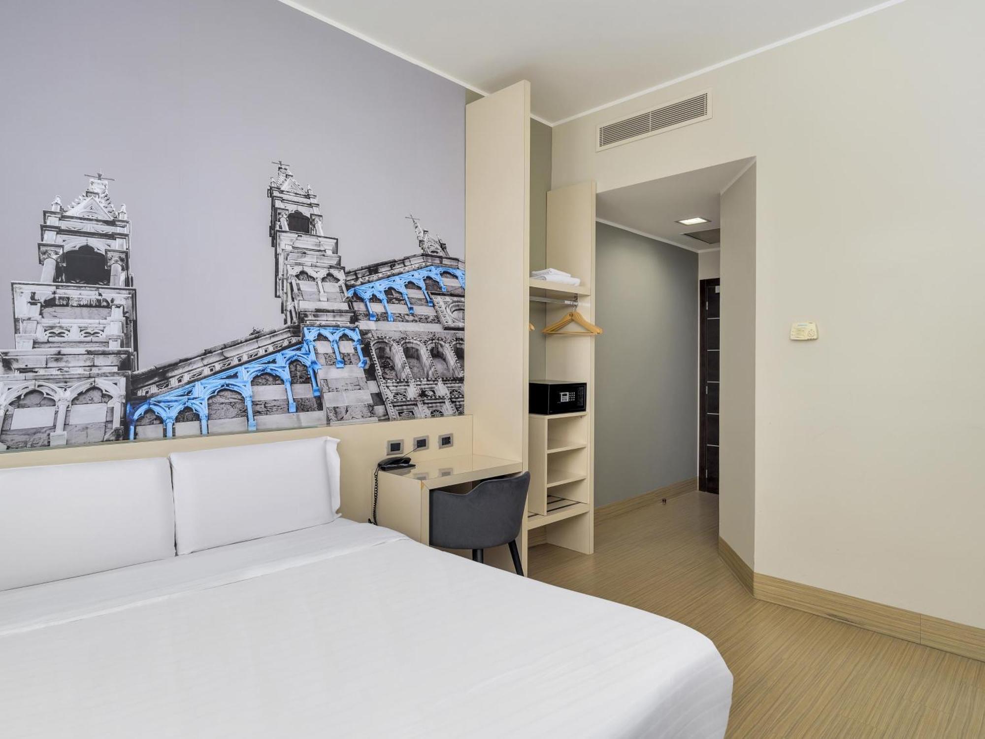 B&B Hotel Milano-Monza Exterior photo