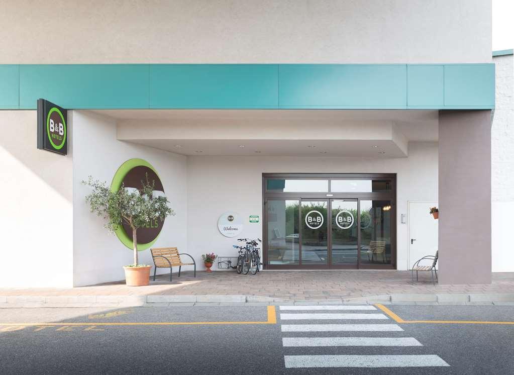 B&B Hotel Milano-Monza Exterior photo